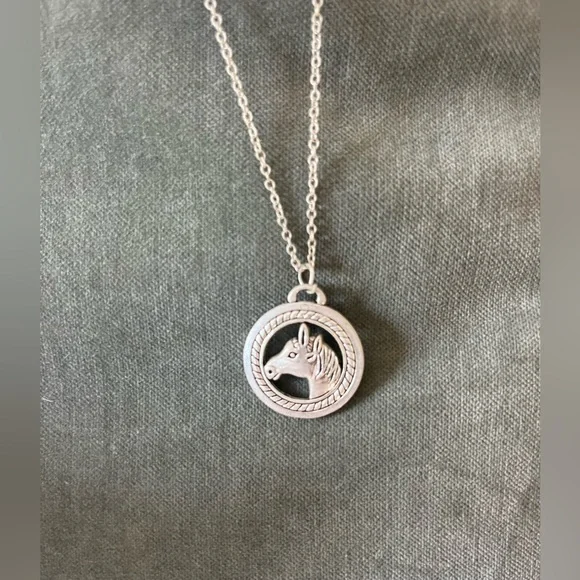 Horse Lovers 925 silver pendant charm chain necklace equestrian - Picture 1 of 7